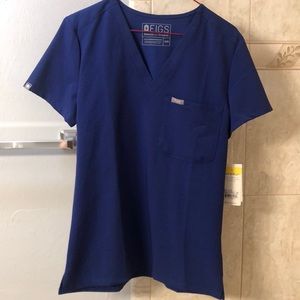 Figs scrub top